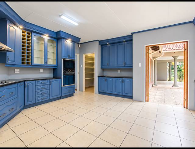 5 BEDROOM FREEHOLD FOR SALE IN FAERIE GLEN